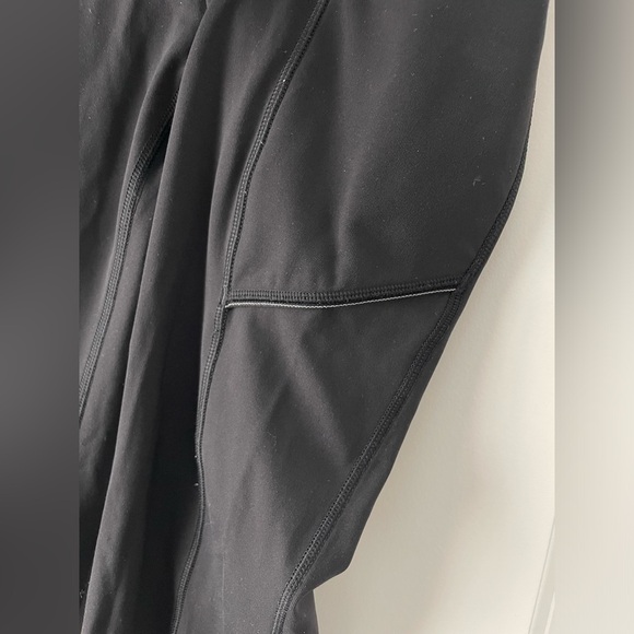 Lululemon Speed Up Tight *Full-On Luxtreme 28" Sz 4 in Black - Picture 8 of 13